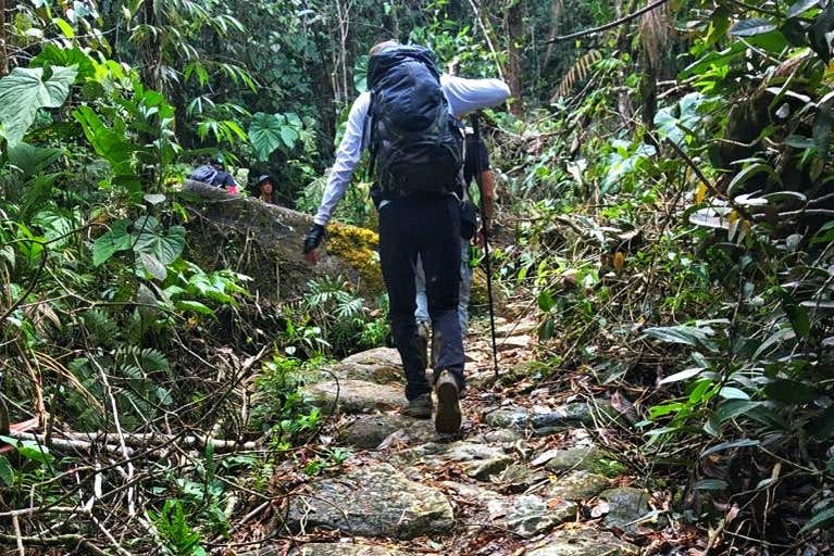 Percorrendo il sentiero di El Tambo