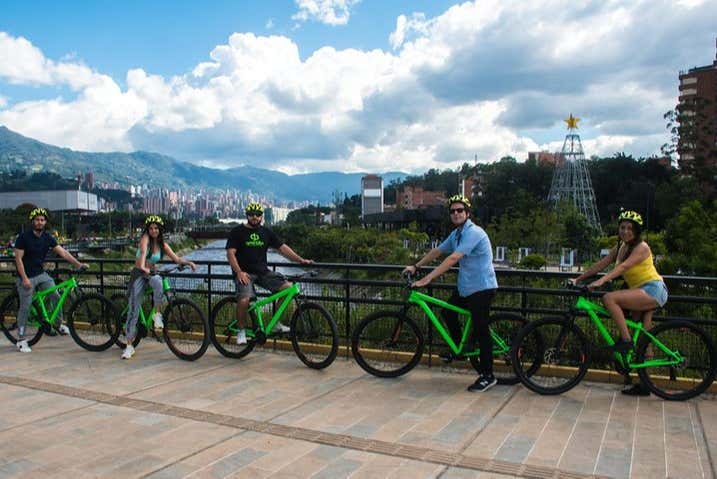 Pedalando por Medellín