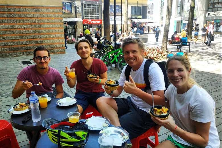 Degustação de comida típica