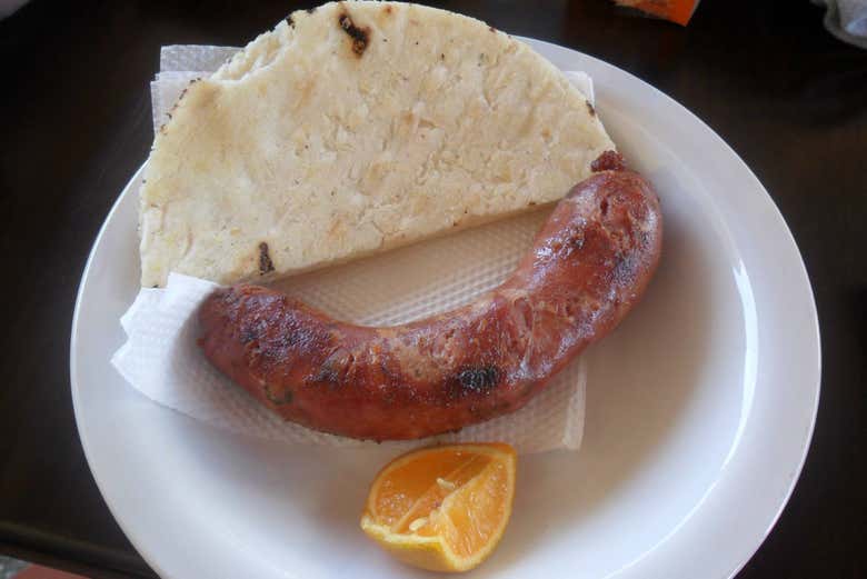 Free food tour of Medellin
