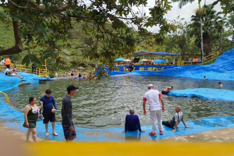 Desfrutando de um mergulho no balneário