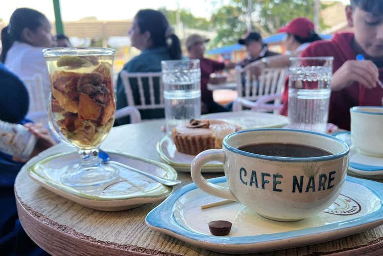 Tomaremos um delicioso café colombiano