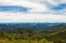 Trilha pelas montanhas de San Luis