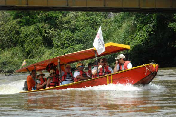 Paseo en barco por el río Magdalena + Degustación de Achira