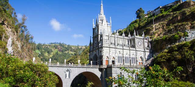 Excursión al Santuario de Las Lajas y cementerio de Tulcán