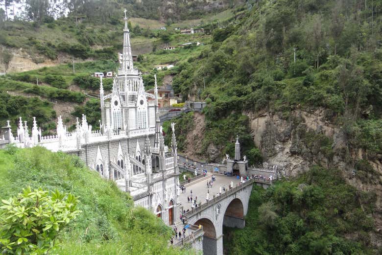 Vista del Santuario de Nuestra Señora de Las Lajas