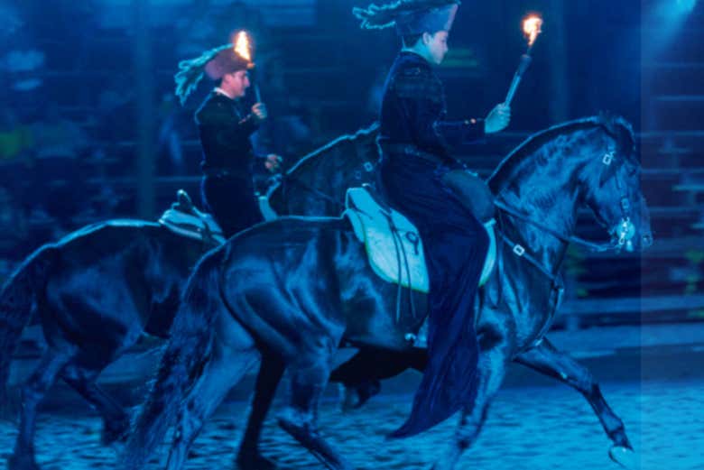 Watching the Travesía show