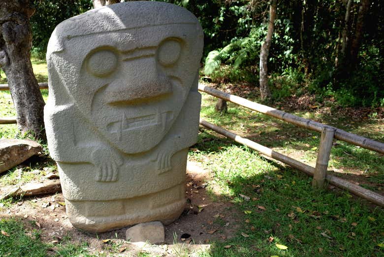 Una de las antiguas piedras fúnebres de San Agustín