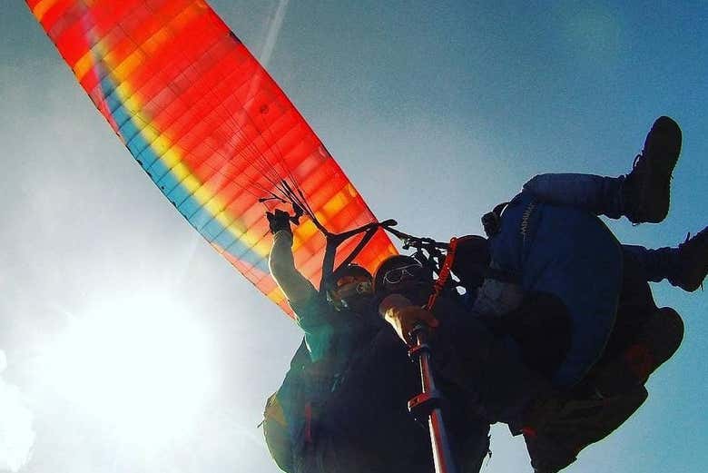 Durante el vuelo en parapente
