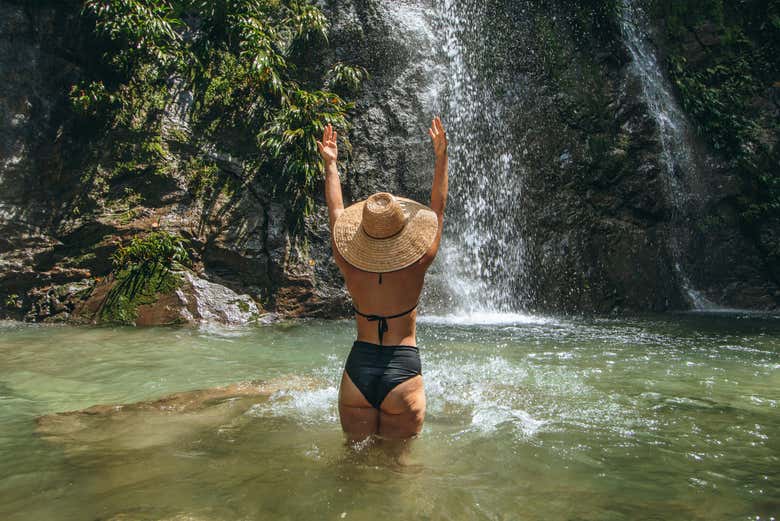 Baño en la cascada de El Dorado