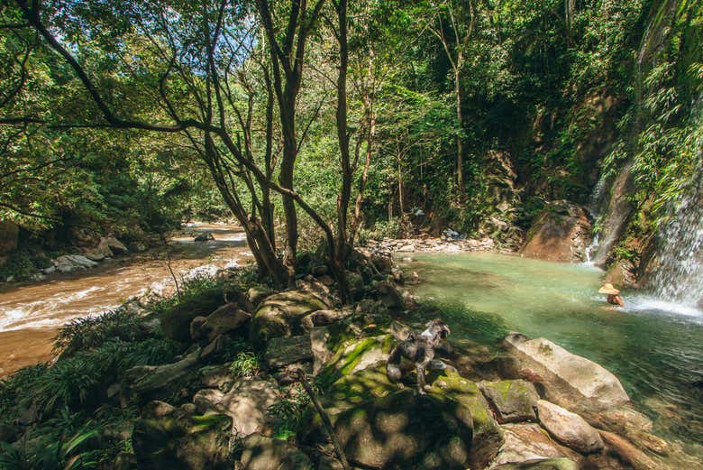 Piscina natural de la cascada El Dorado