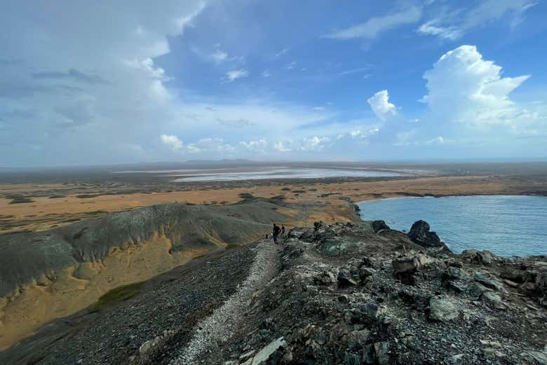 Climb to the top of Pilón de Azúcar (pile of sugar)