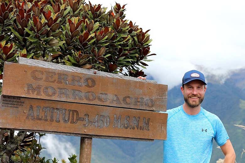 Foto com o cartaz do Cerro Morrogacho