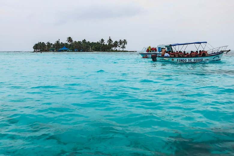 Exploring the island of San Andrés