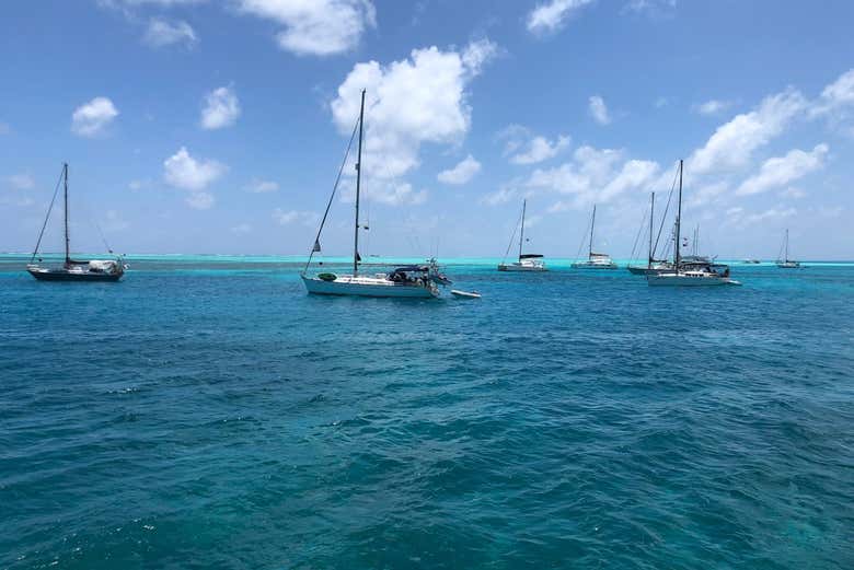 Join us on this day trip to San Andrés Cays!