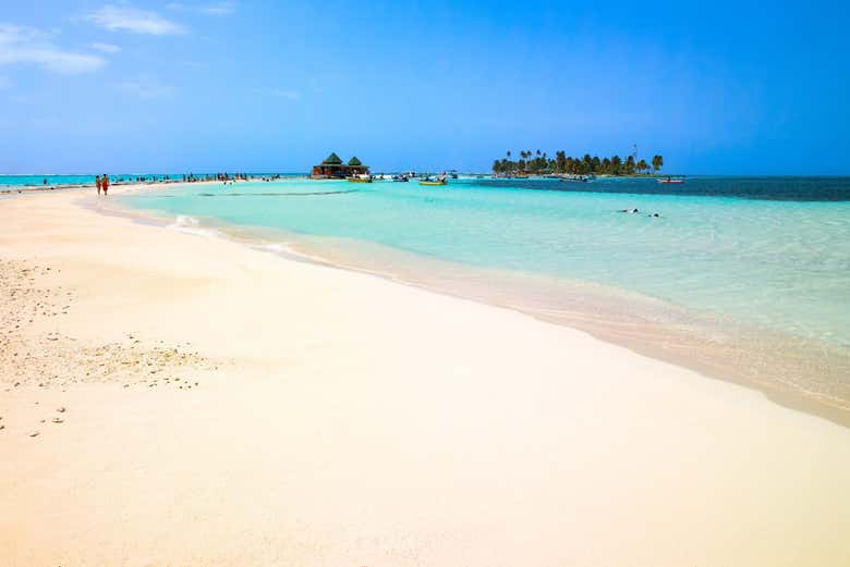 San Andrés é conhecida por suas areias claras