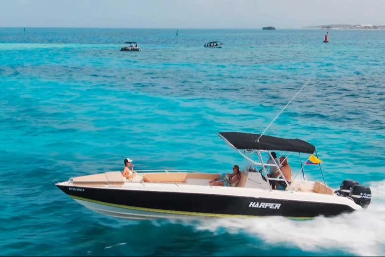 People enjoying the speed boat ride