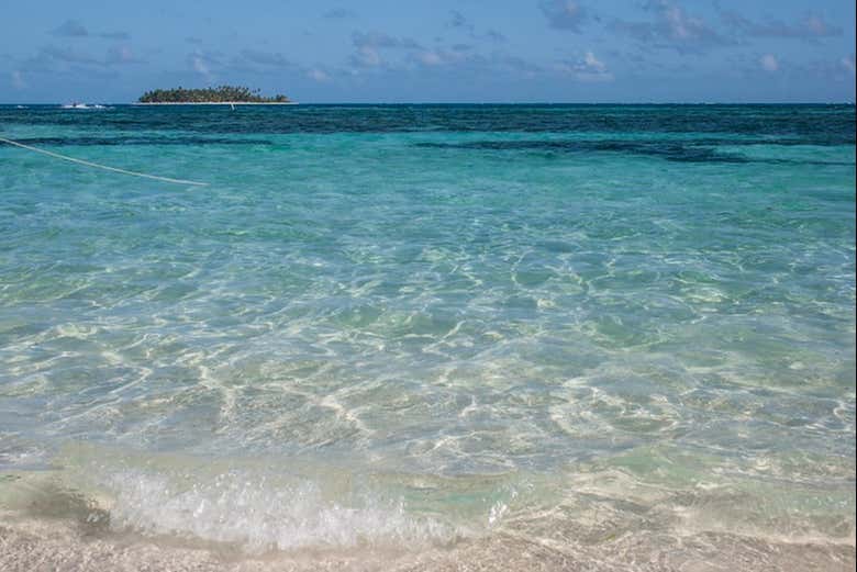Tour of the island of San Andrés by boat