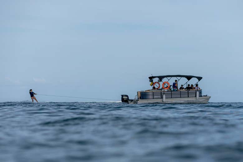 Surfing the waves of San Andrés