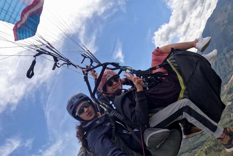 Sobrevoando belas paisagens