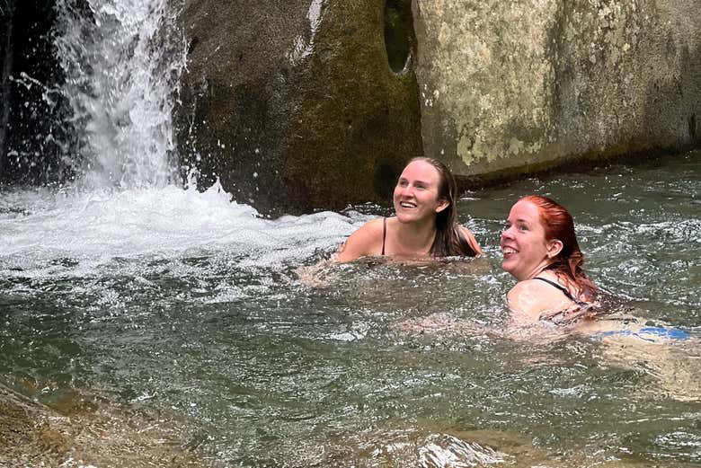 En el charco escondido de Guatapé