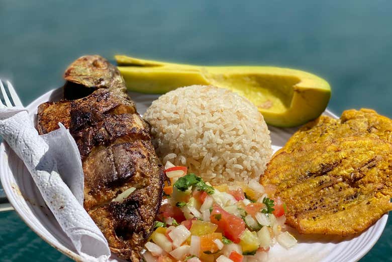 Disfrutaremos de un suculento almuerzo 