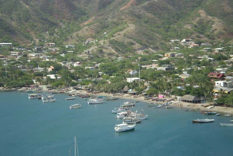 Panorámica del pueblo pesquero de Taganga