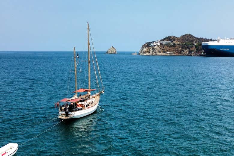 Navegando por Bahía Concha
