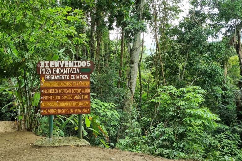 Llegando a la Laguna Encantada