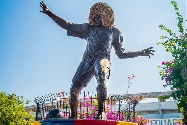 Pibe Valderrama Statue