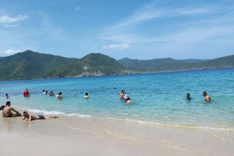 Bañándonos en playa Cristal