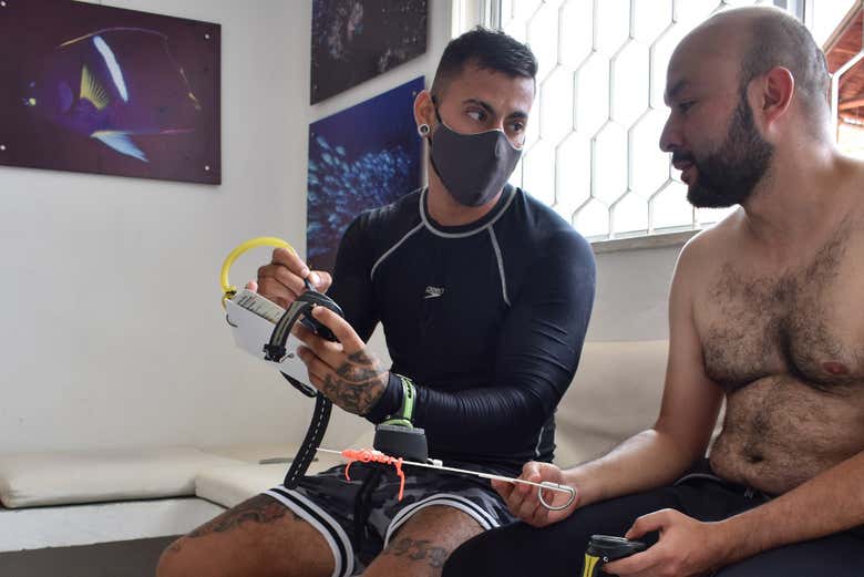 Escuchando las explicaciones 