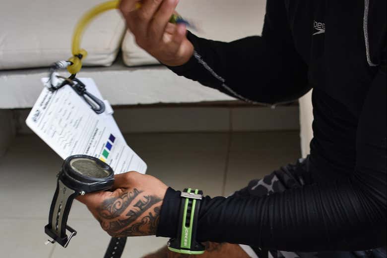 Atendiendo a las explicaciones