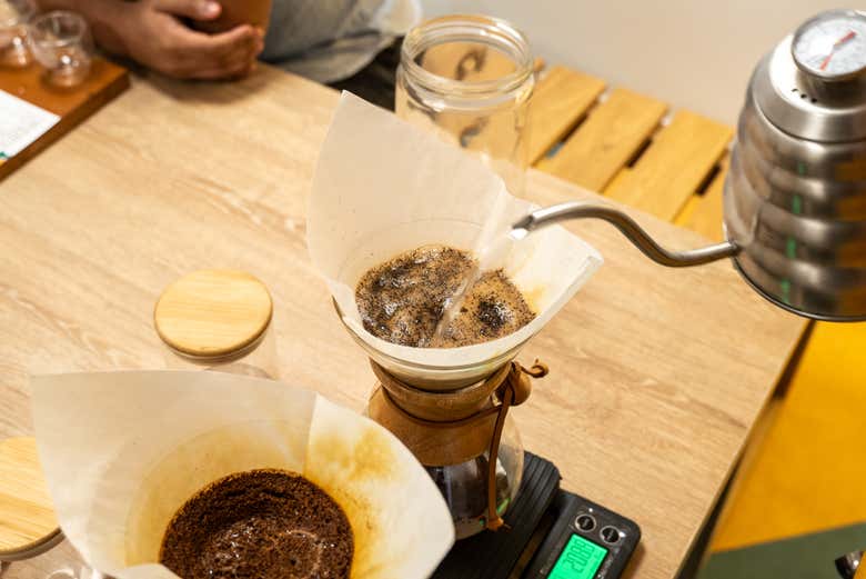 Preparando o delicioso café!