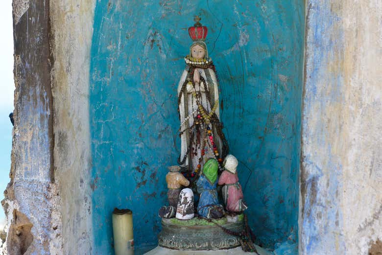 Virgin of Fatima at the top of Pilón de Azúcar
