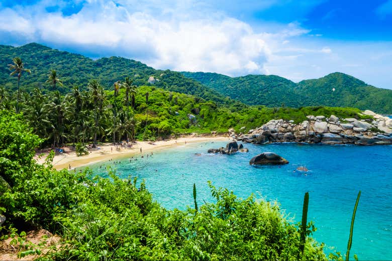 Admirando uma praia paradisíaca em Tayrona