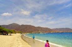 Passeio de veleiro por Bahía Concha