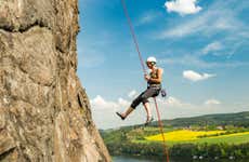 Descente en rappel dans les roches de Suesca