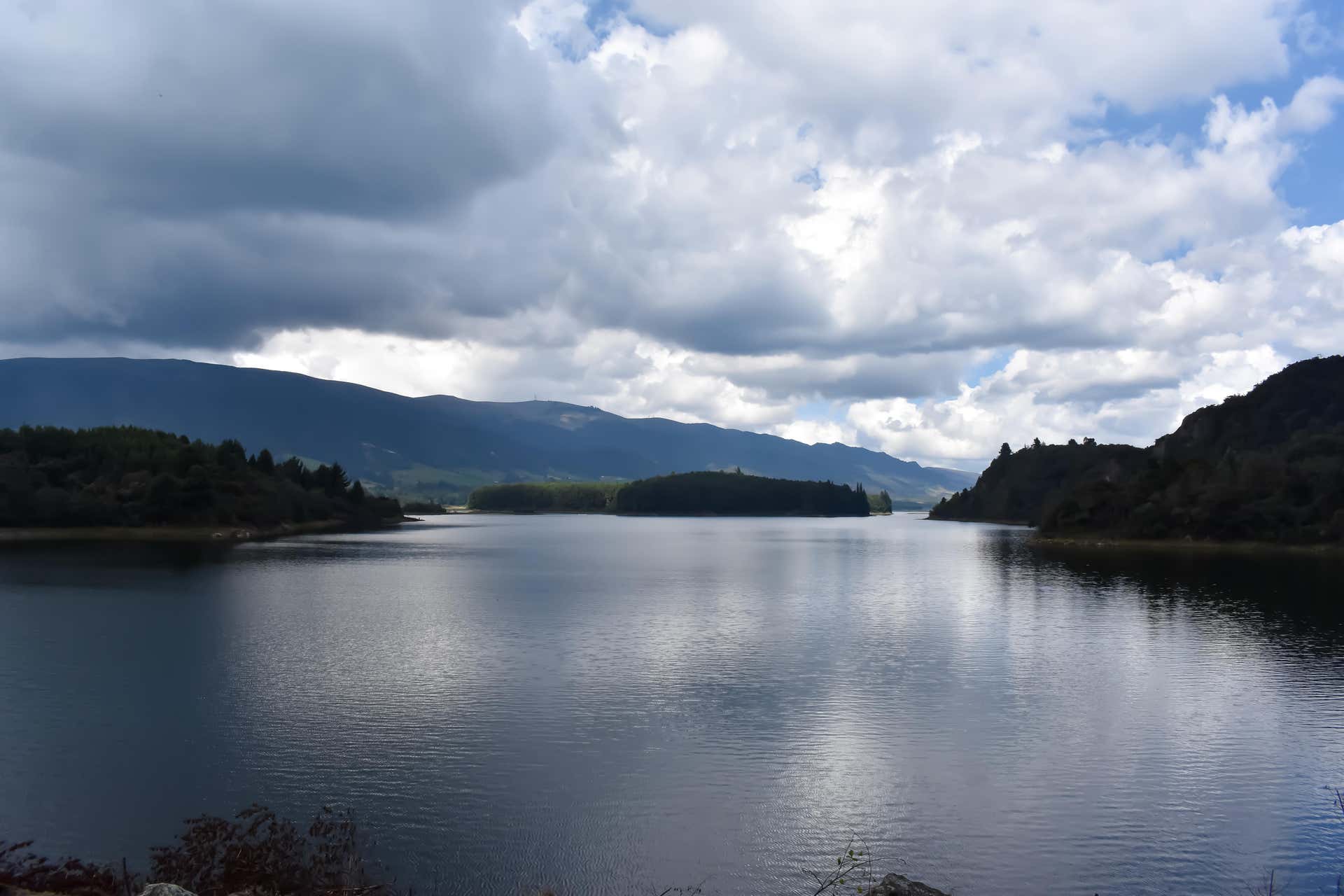 Senderismo por el embalse del Neusa