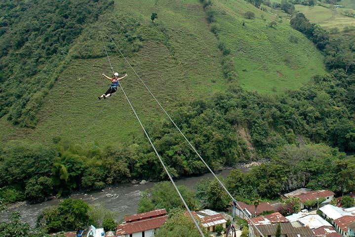 Durante a tirolesa em Tobia