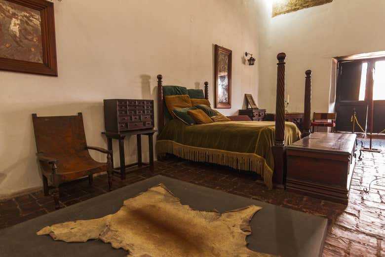 Veremos el mobiliario de distintas casas coloniales de Tunja