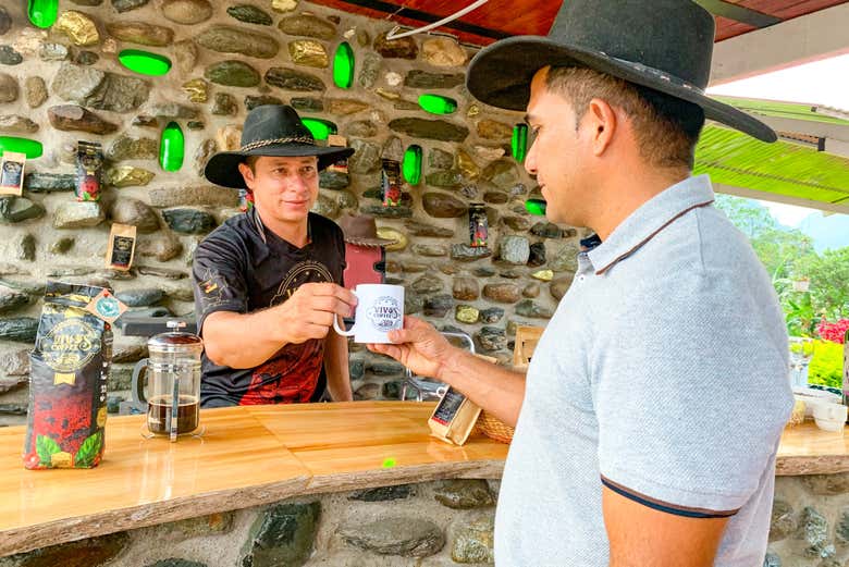 Tomaremos un rico café colombiano