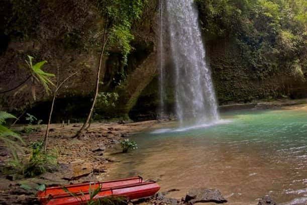 Aguas cristalinas de la cascada