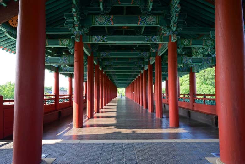 Interior del Woljeonggyo Bridge