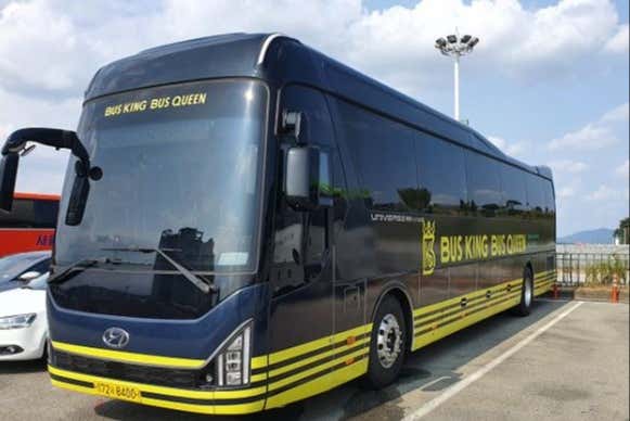 Uno de los autobuses en los que viajaremos