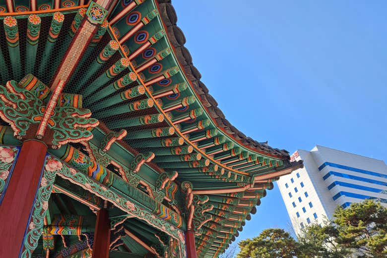 Détails de la pagode du parc Tapgol