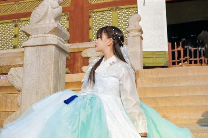 El hanbok es el traje tradicional surcoreano