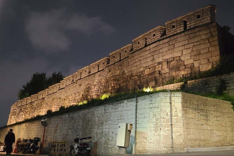 La porta Heunginji