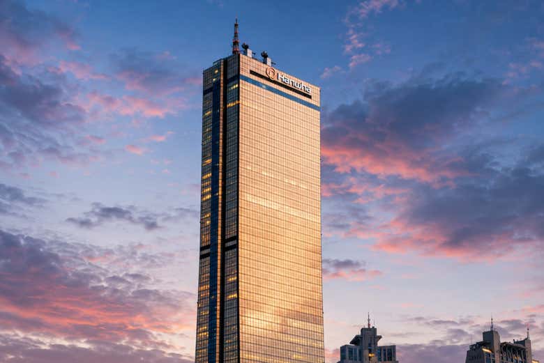 El edificio 63 Building