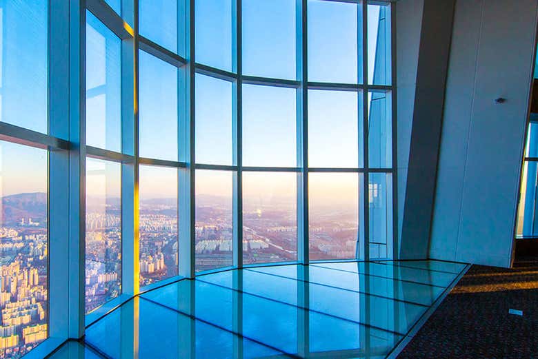 Ready to see the city from this observation deck?